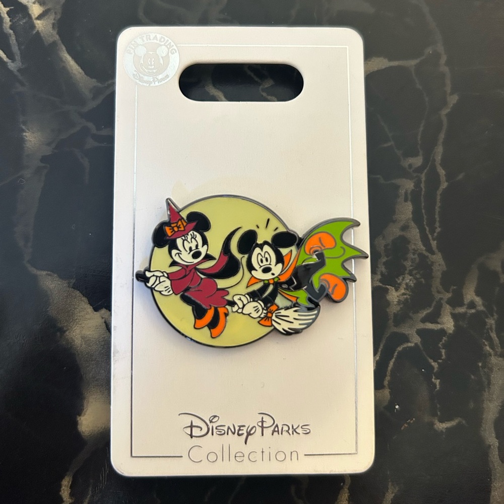 Disney Halloween Mickey Minnie Broomstick Moon Glow in the Dark Collectible Pin